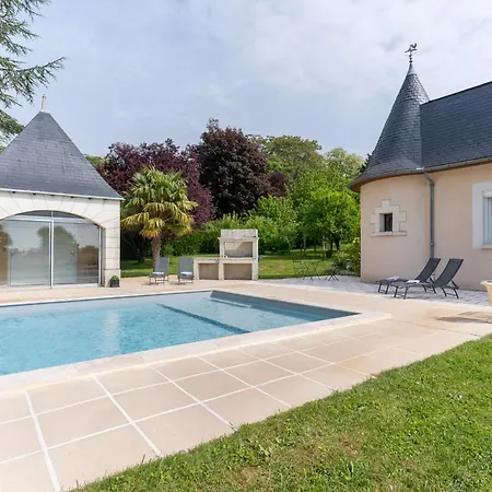 Le Manoir 1977 Penzion