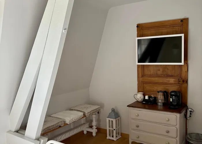 Le Manoir 1977 Gasthof *