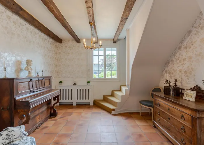 Le Manoir 1977 * Jaunay-Clan